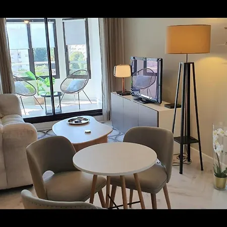 شقة Beautiful Design Next To The Sea أنتيب