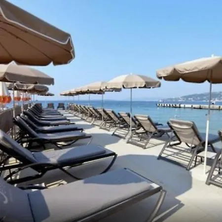 شقة Beautiful Design Next To The Sea أنتيب