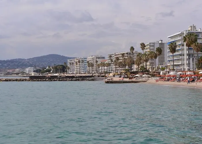 Beautiful Design Next To The Sea *