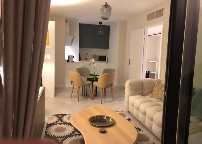 Lejlighed Beautiful Design Next To The Sea Antibes